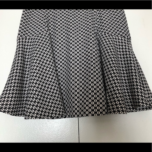 Banana Republic Mini Flared Skirt size 4 New With Tags Faux leather trim - Picture 6 of 13